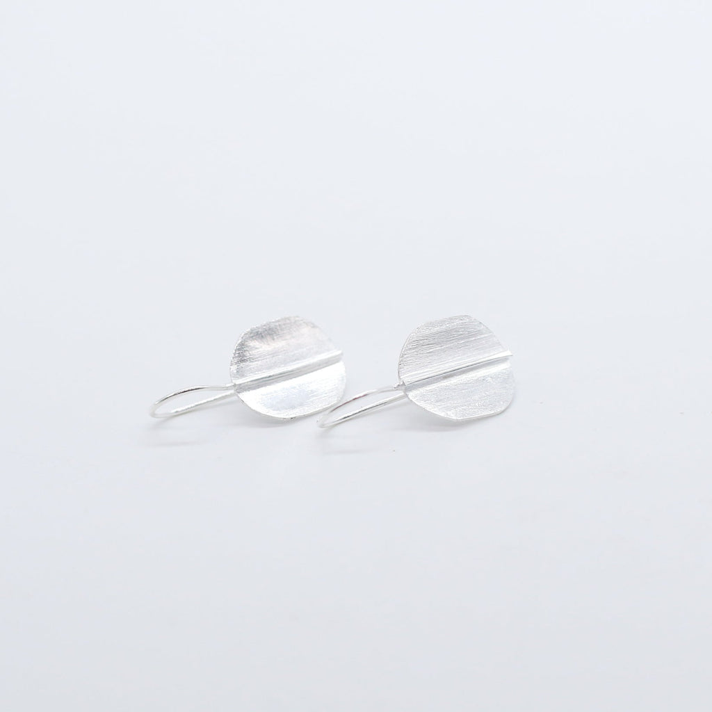 Silver folded hooks