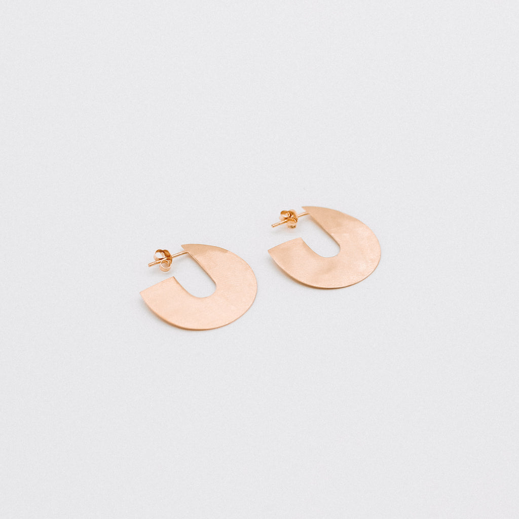 Lila geometric earrings