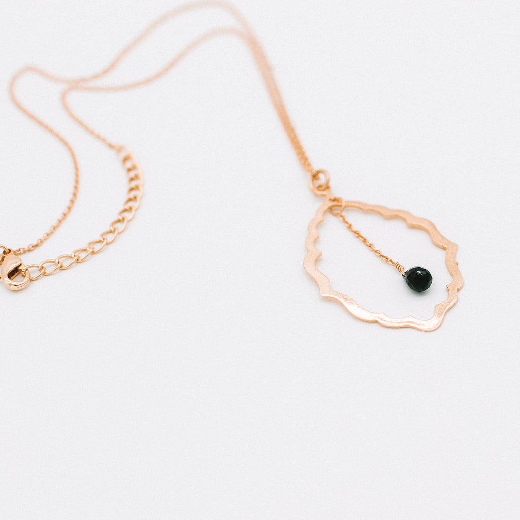 Shea drop necklace