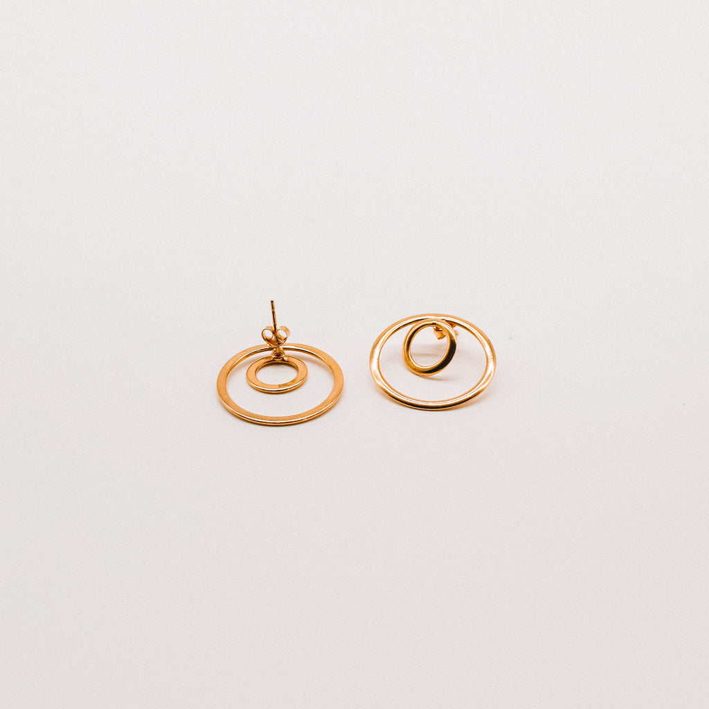 Double circle studs